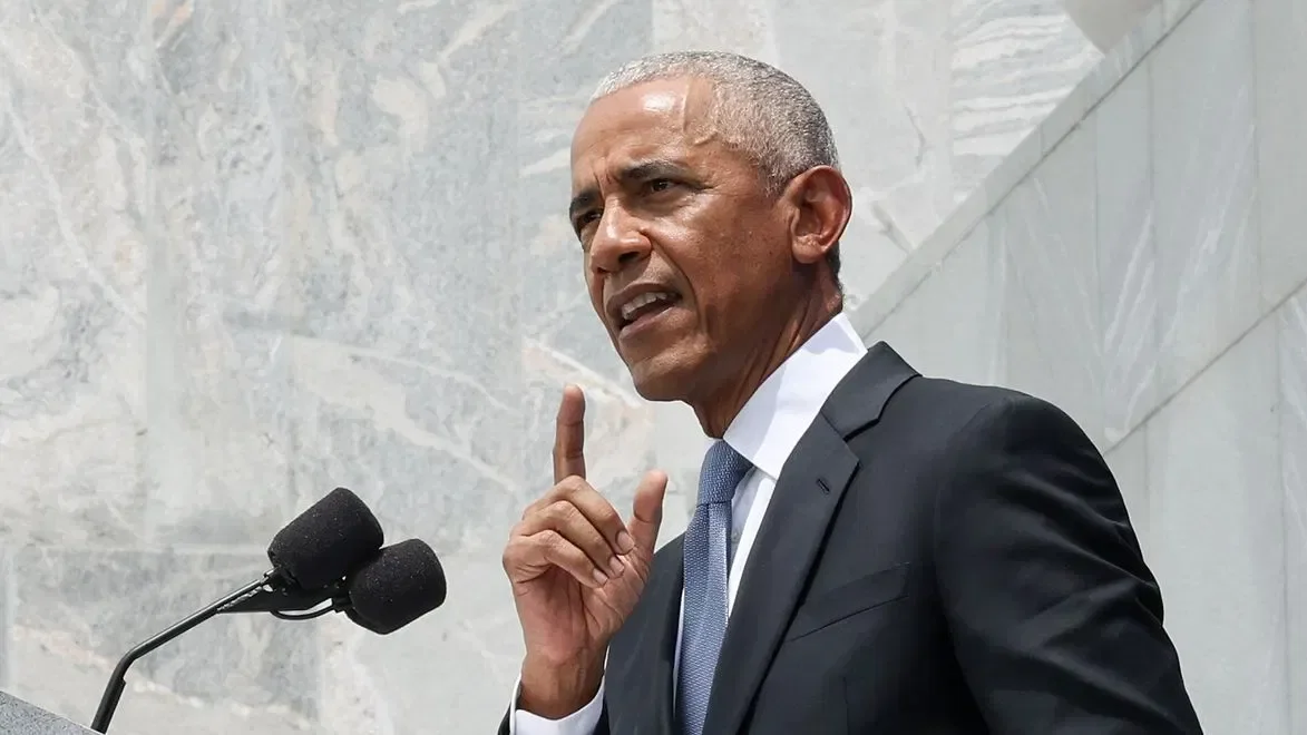 Obama Declares 'Change Is in the Air' as Democrats Mobilize Against Trump